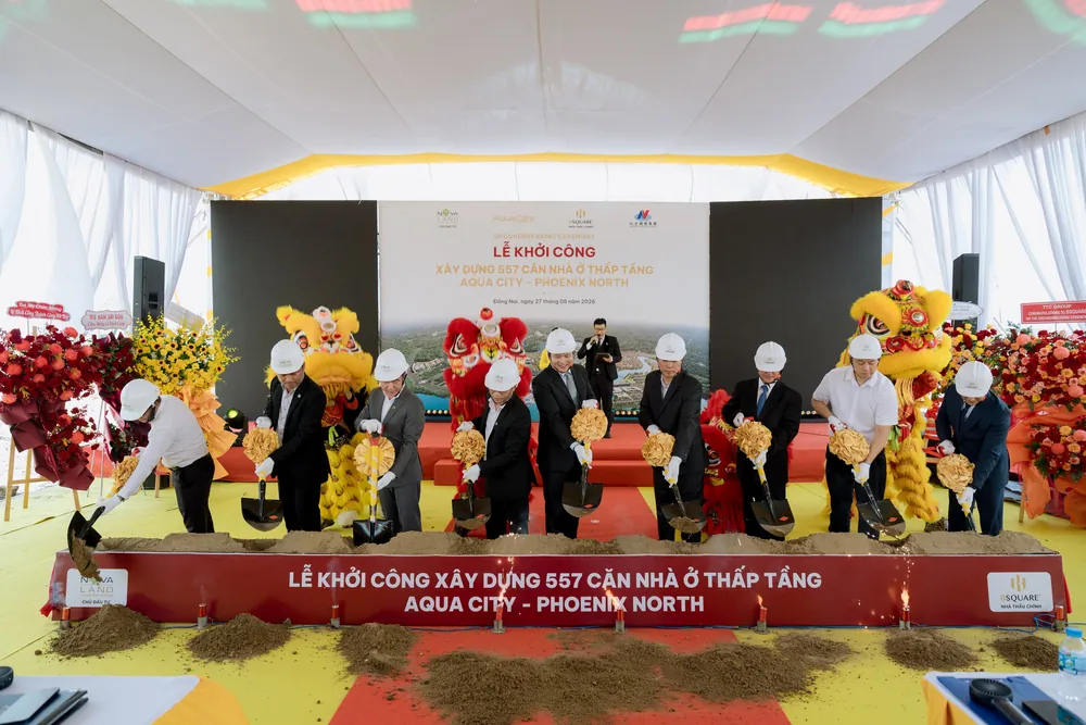 Groundbreaking ceremony for the package of 557 low-rise homes, Aqua City – Phoenix North